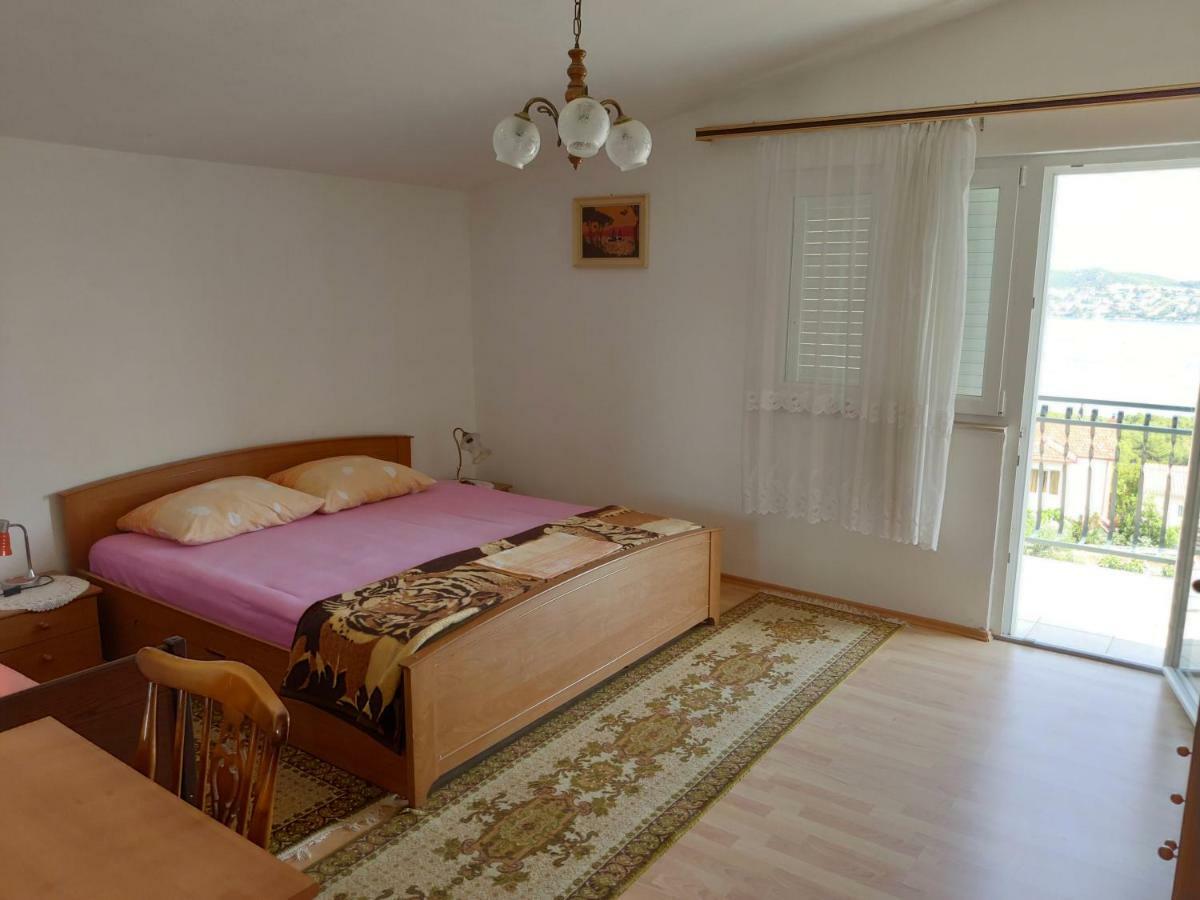 Eva Apartment 1 Trogir Extérieur photo
